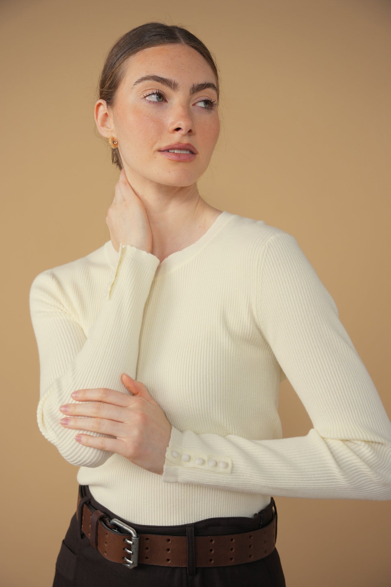 point scallop edge sweater