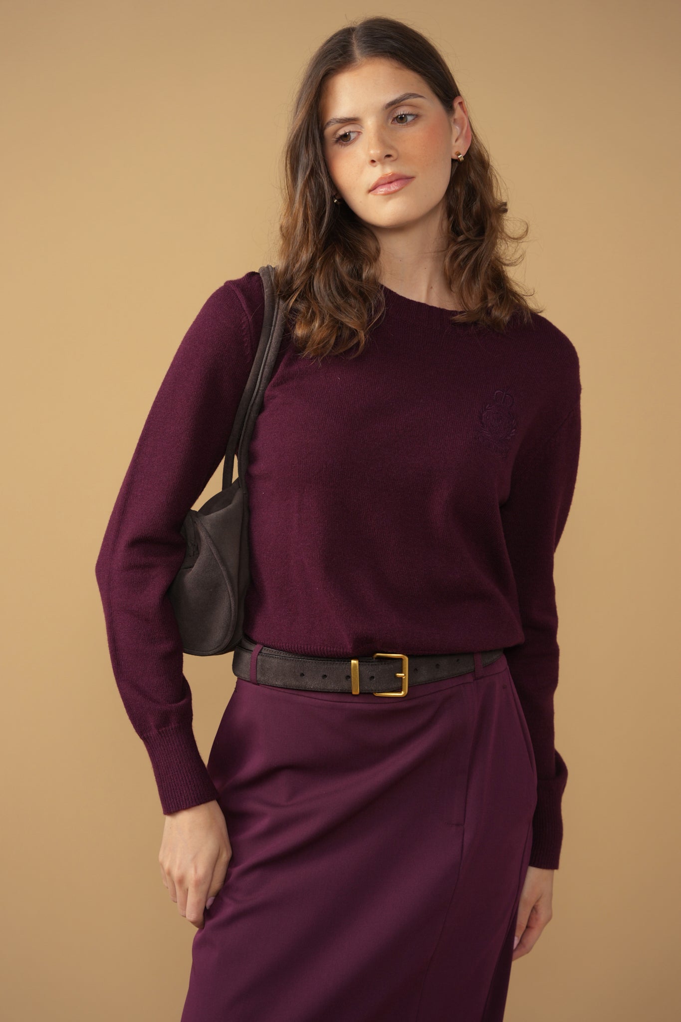 point crest sweater