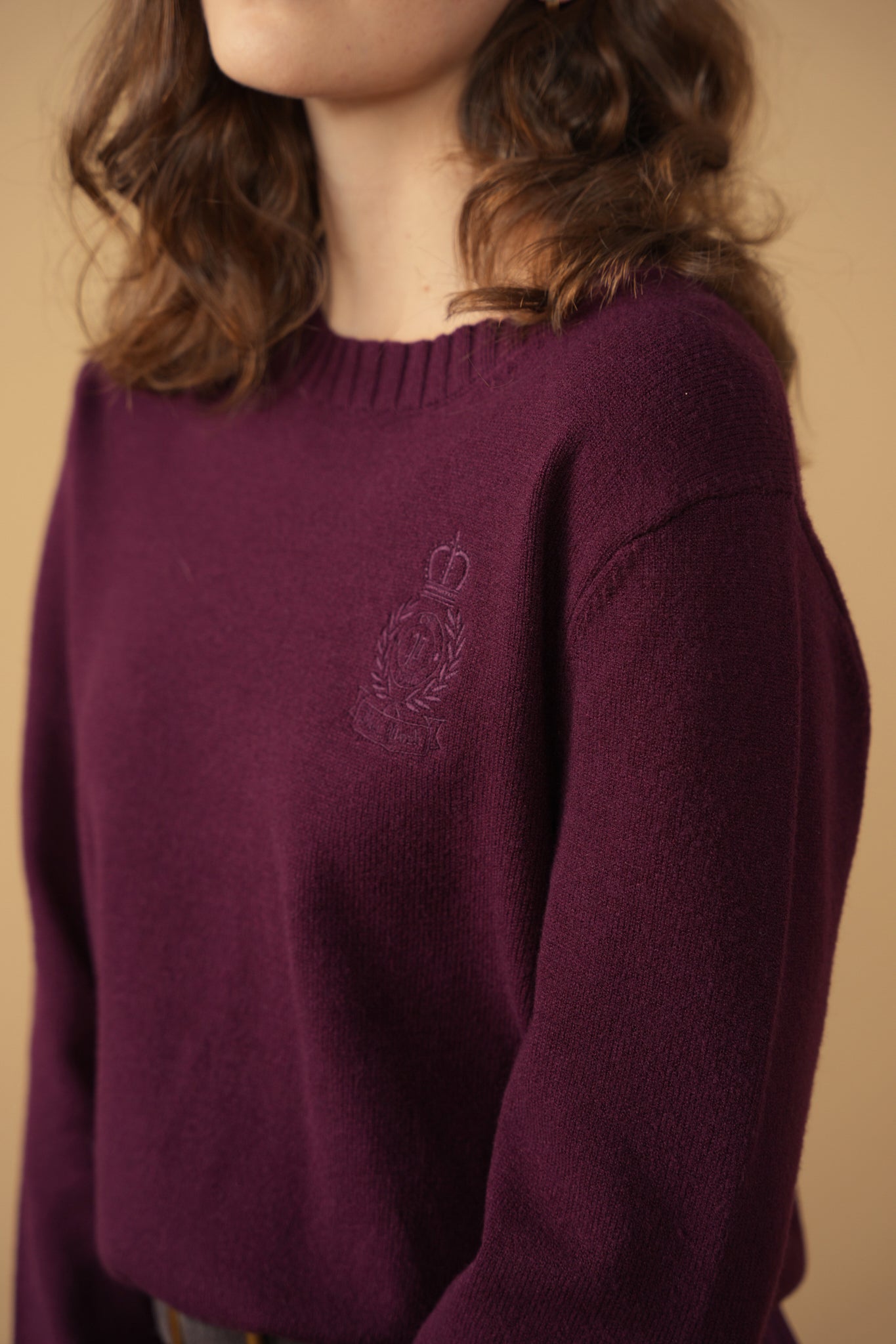 point crest sweater