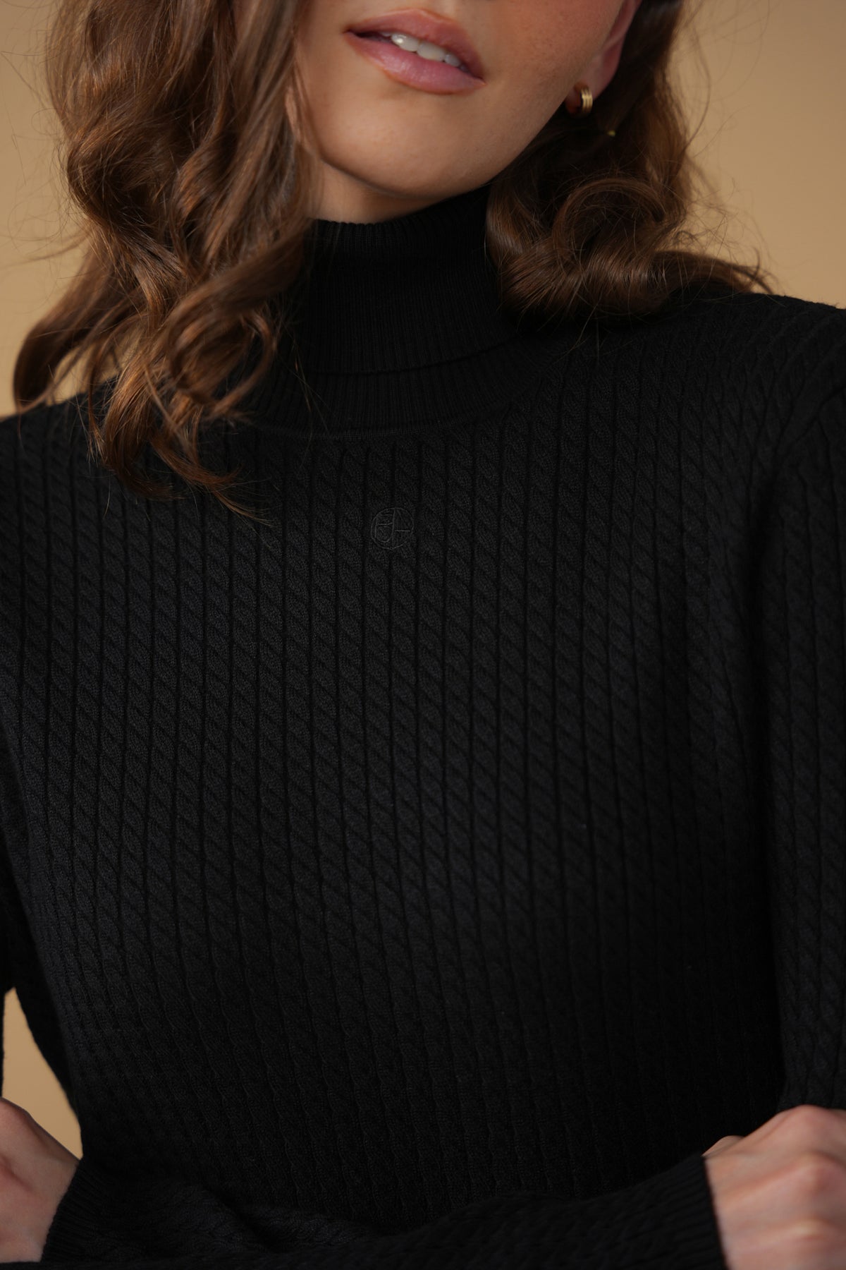point twisted cable turtleneck