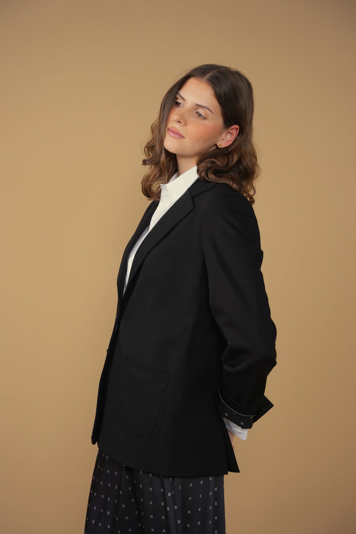 point relaxed knit blazer