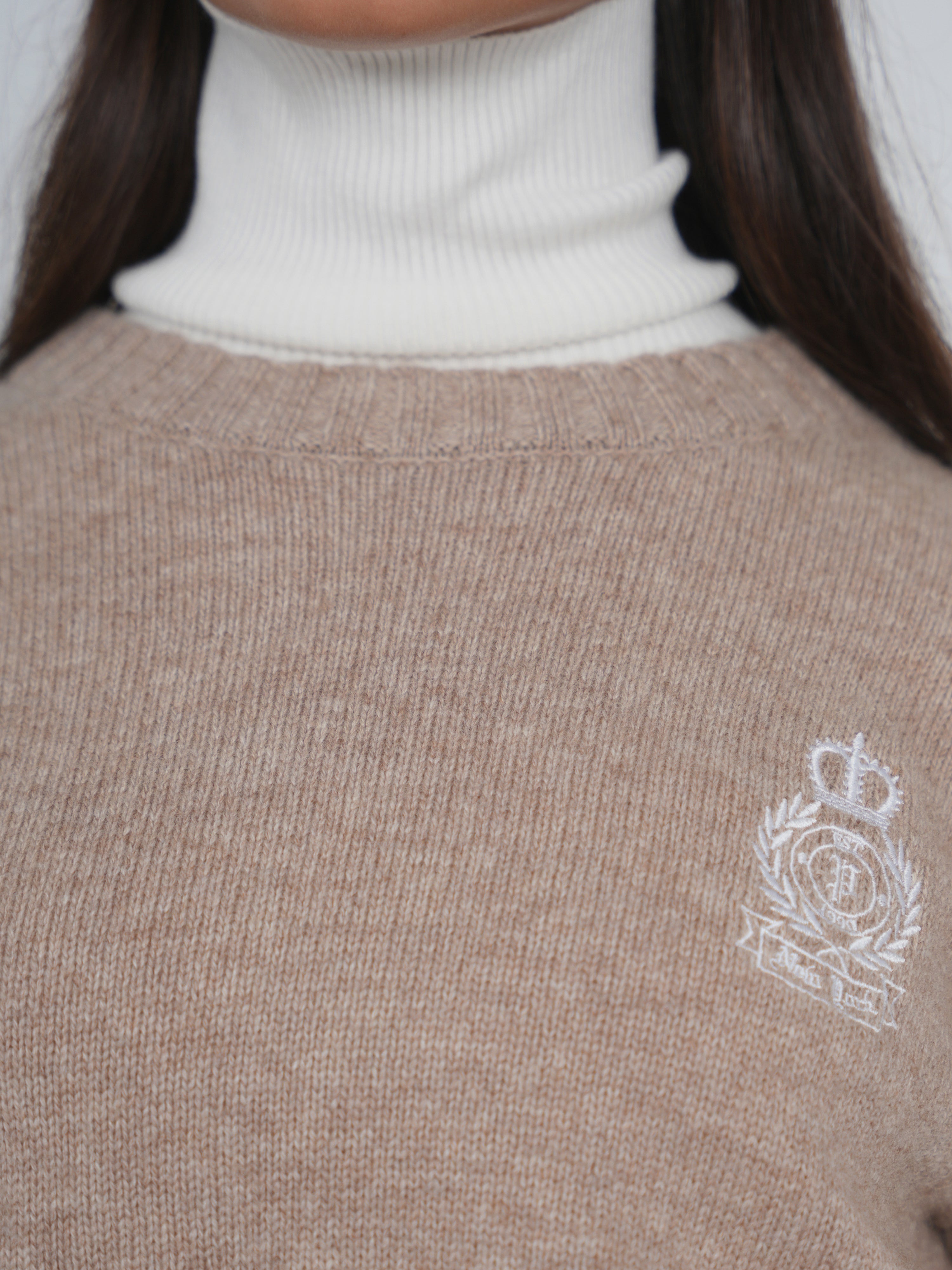 Point Fine Knit Crew