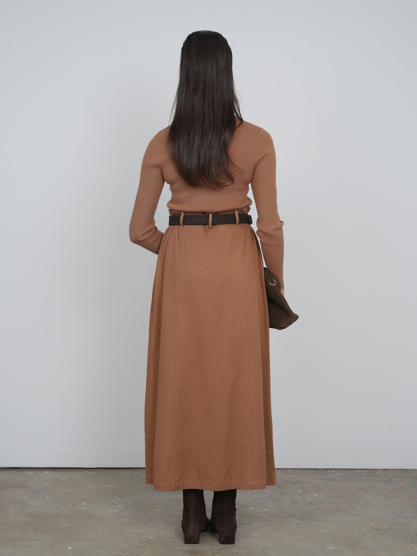 Point Scallop Knit Sweater