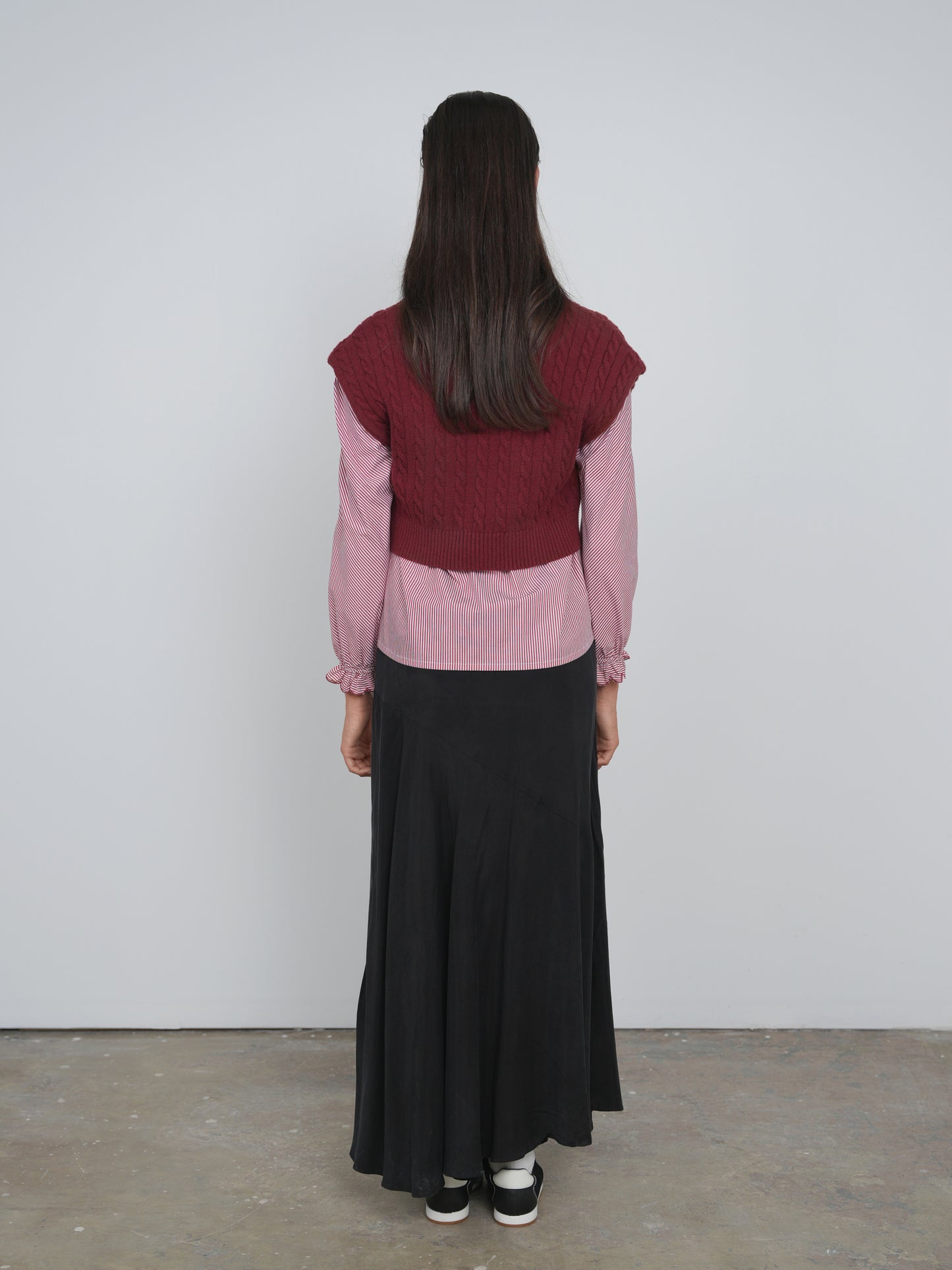 point brushed seam skirt