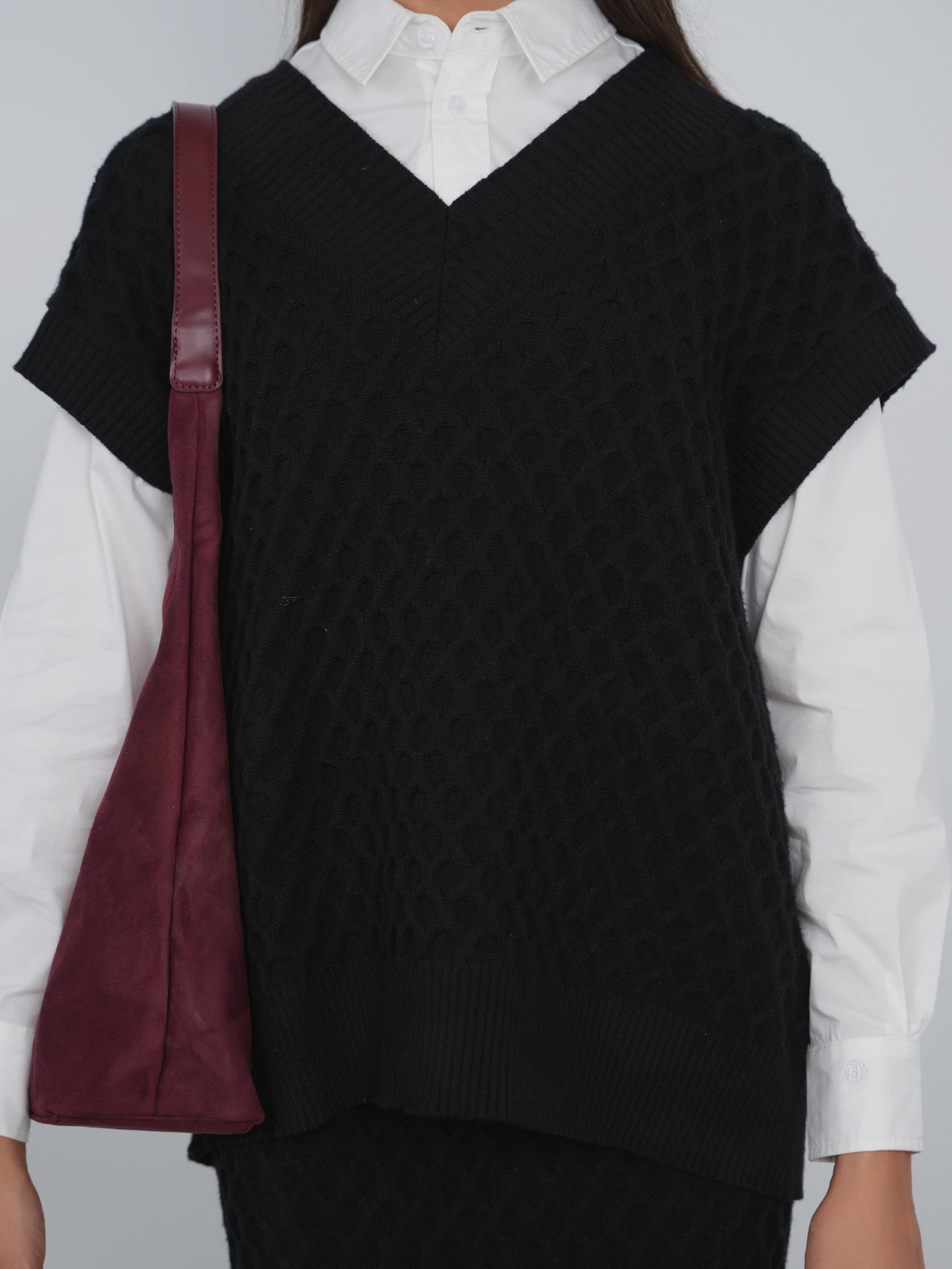 Point V-neck Oversized Sweater Vest