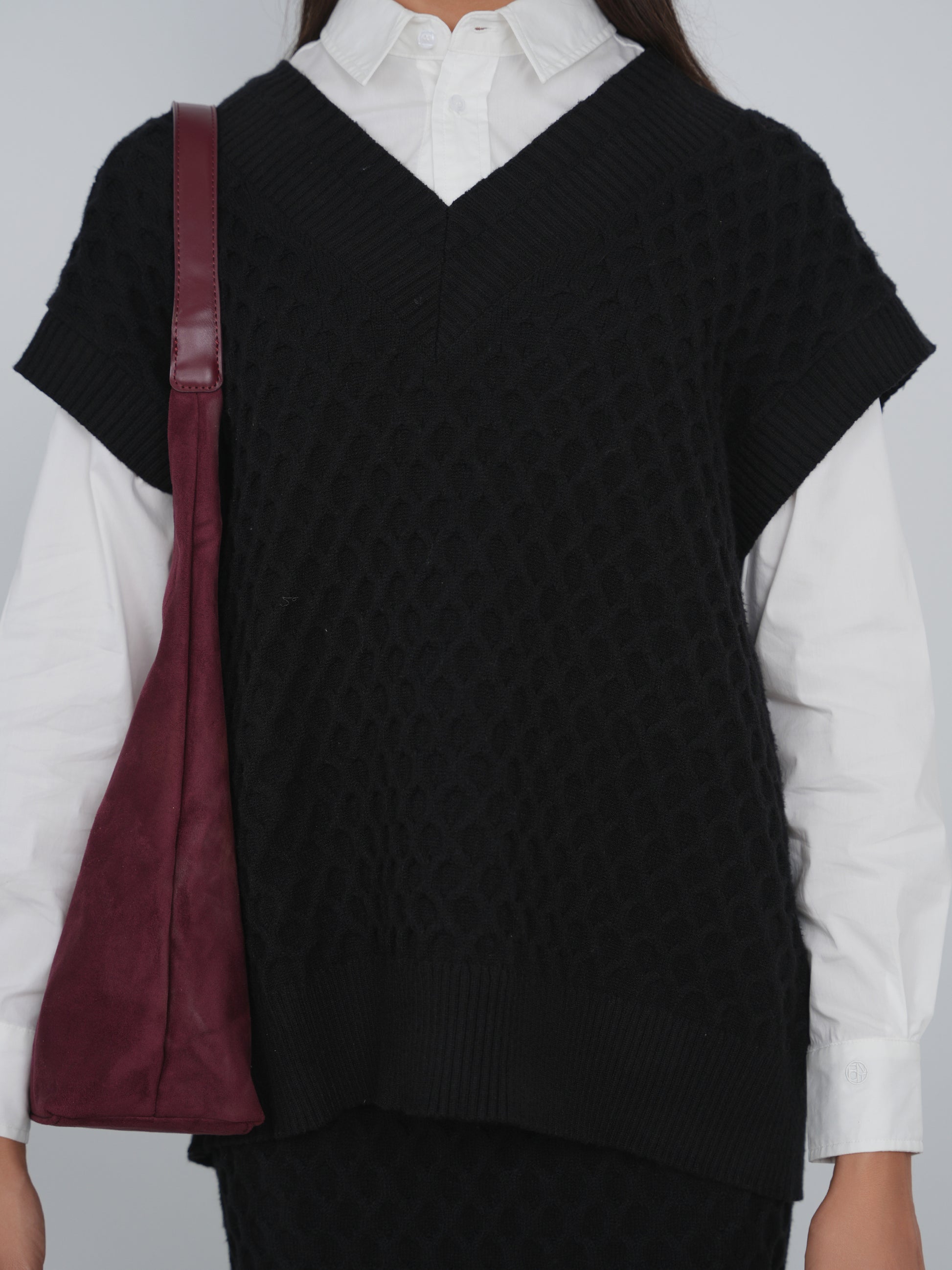 Point V-neck Oversized Sweater Vest