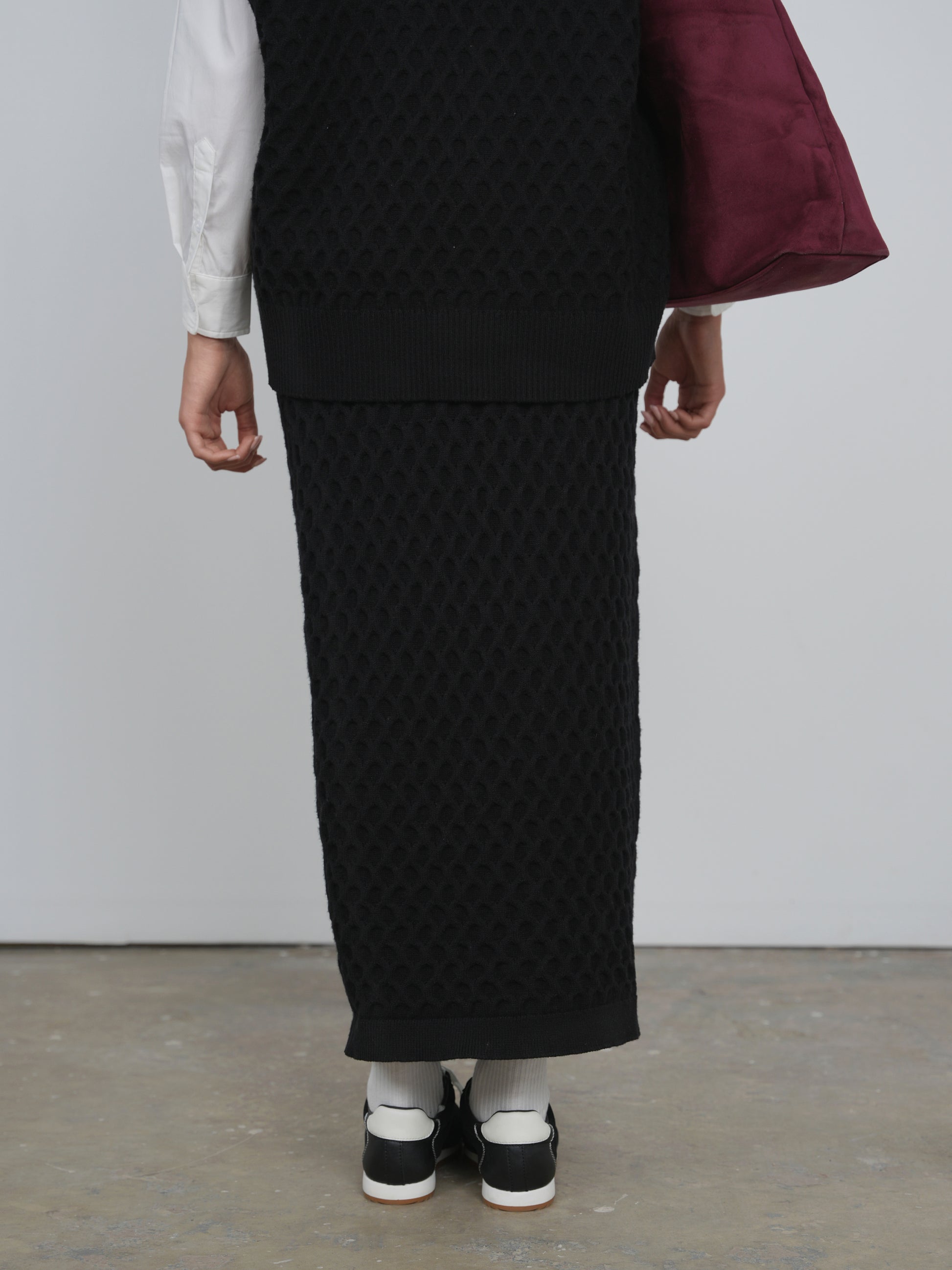 Point Straight Knit Maxi Skirt