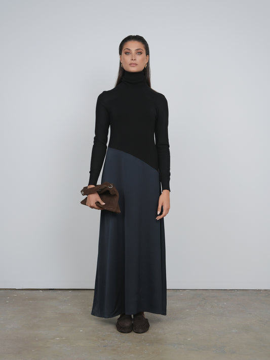 Point Mixed Turtleneck Dress