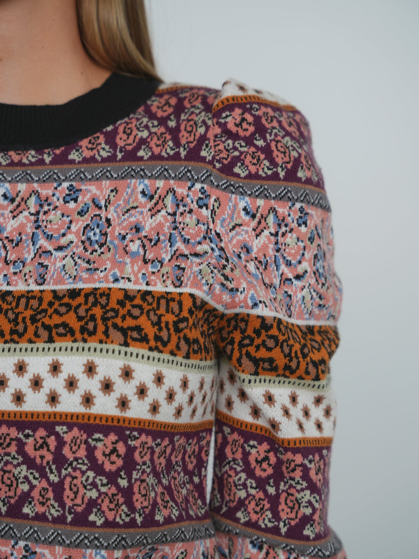 Point Puff Sleeve Jacquard Sweater