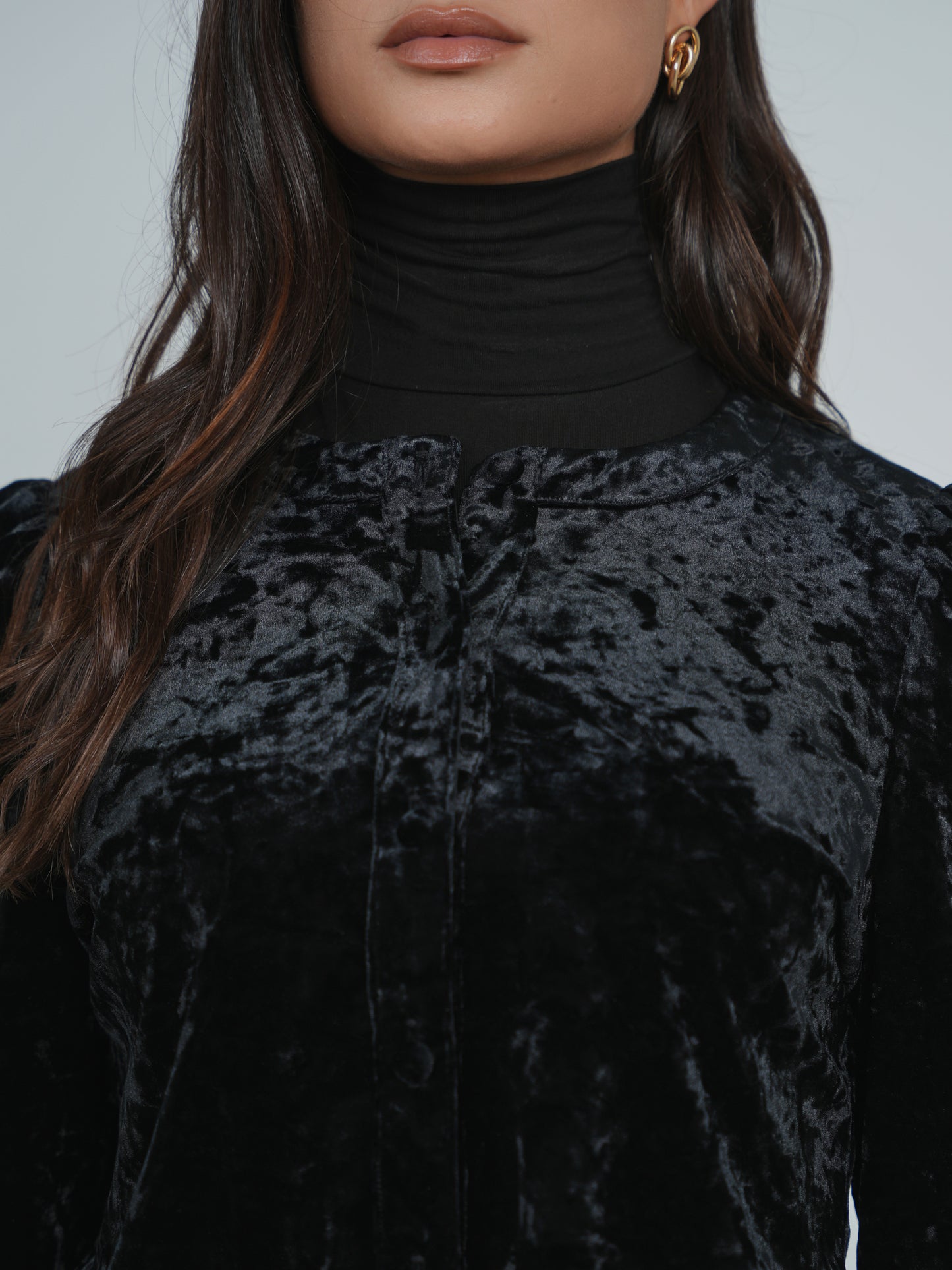 Point Velvet Puff Sleeve Cardigan