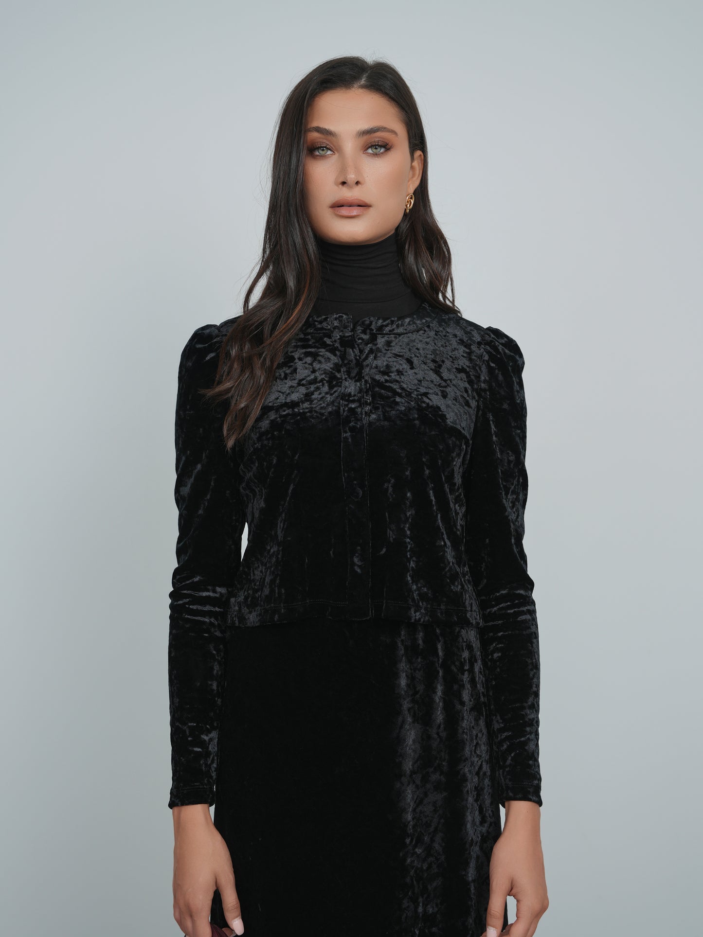 Point Velvet Puff Sleeve Cardigan