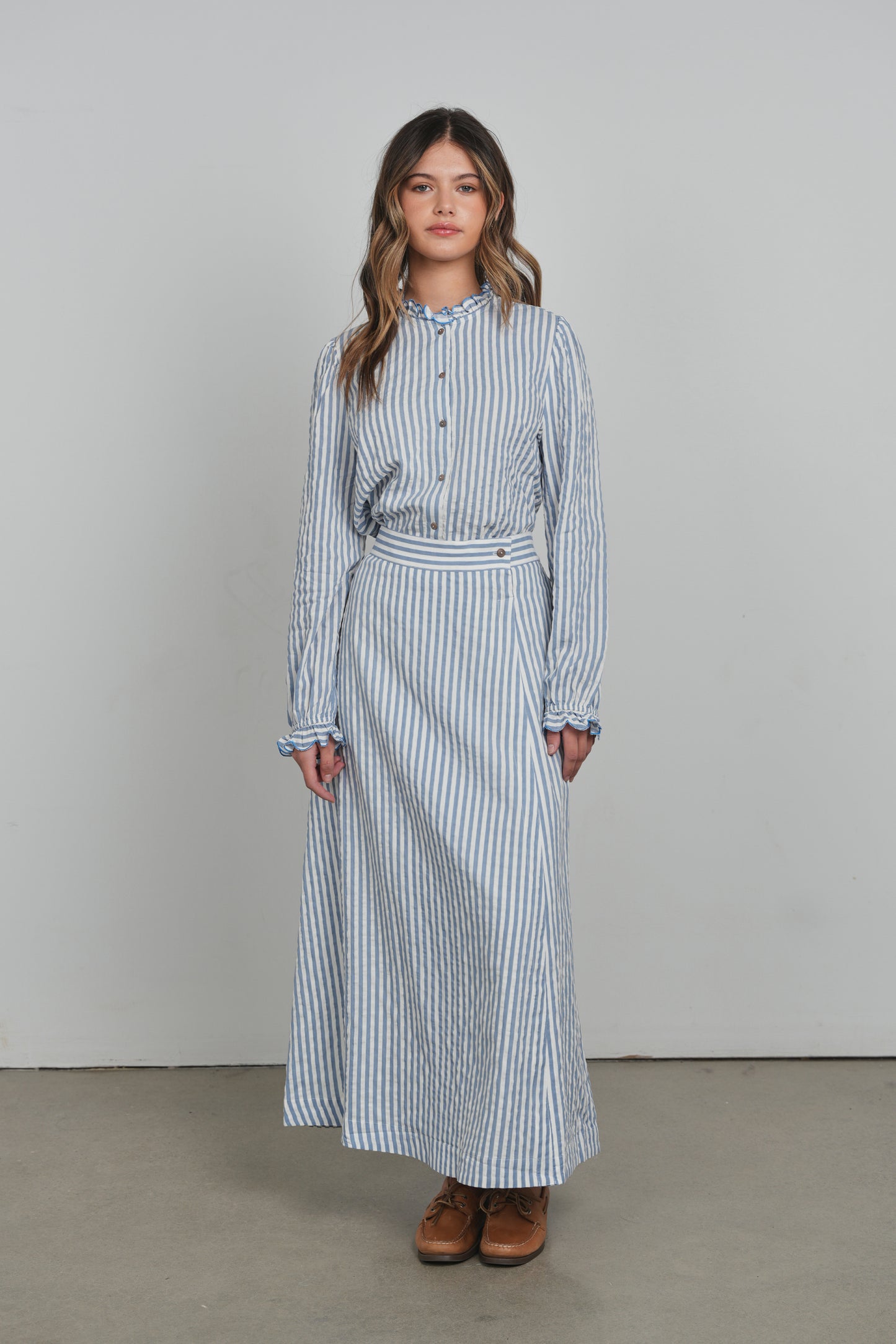 POINT WRAP SKIRT