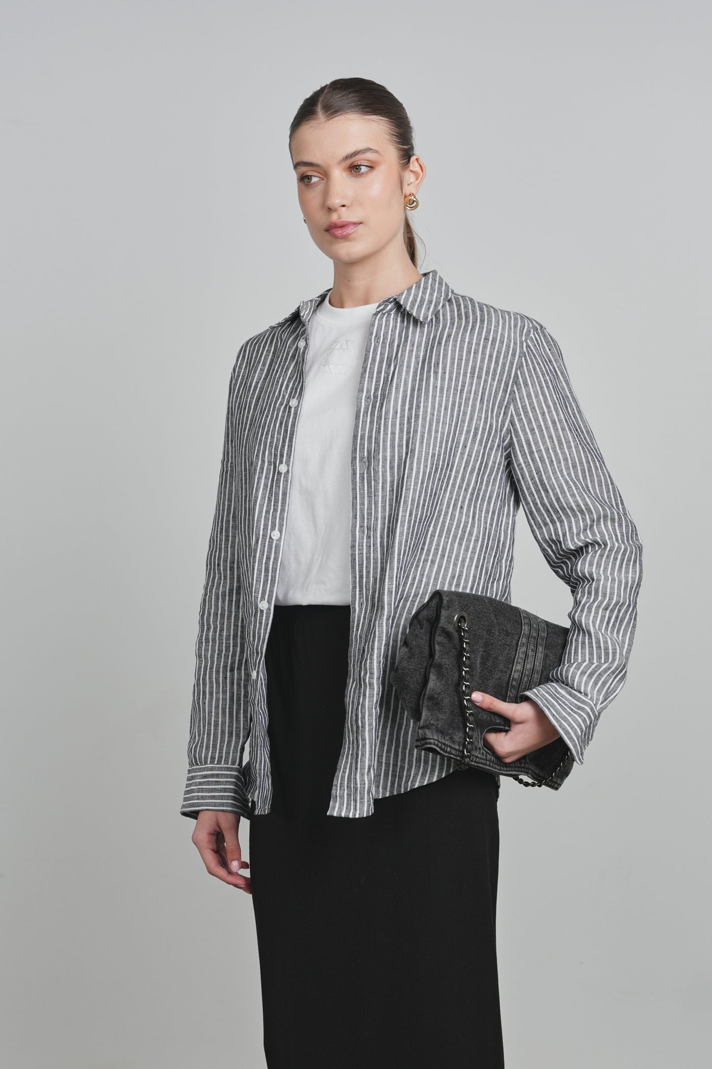 POINT STRIPE LINEN BLOUSE