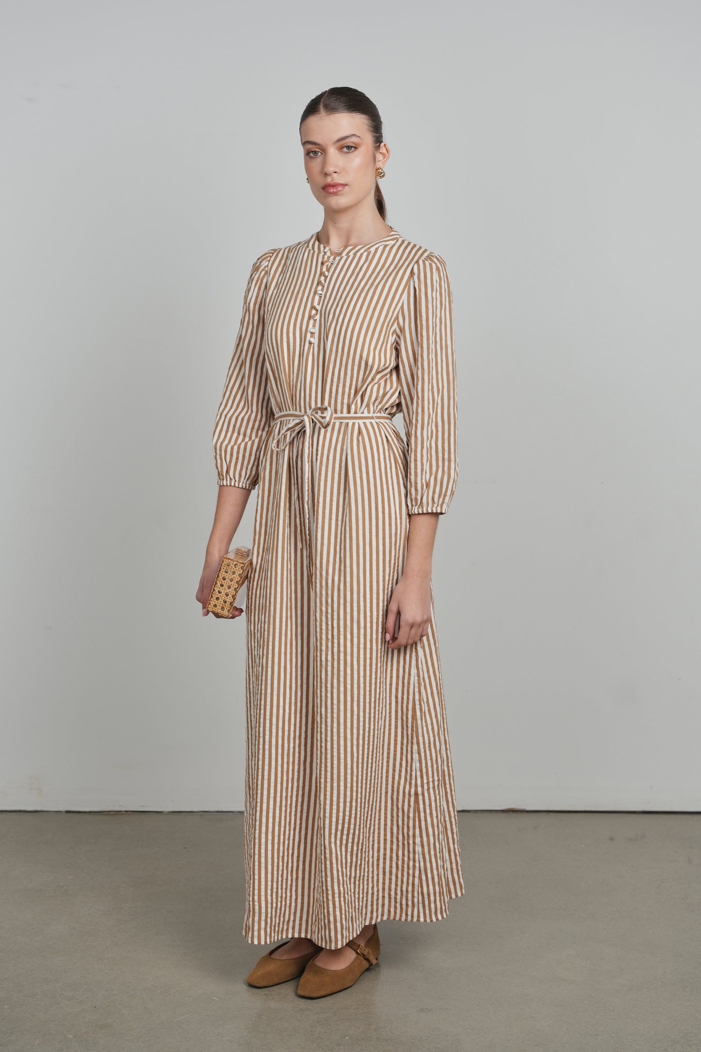 POINT PUFF SLEEVE DRESS