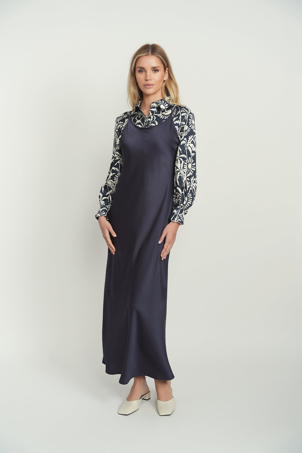 point satin slip dress Point satin slip dress